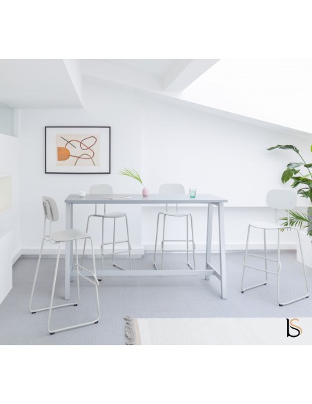 Table haute avec pieds en métal - MDD