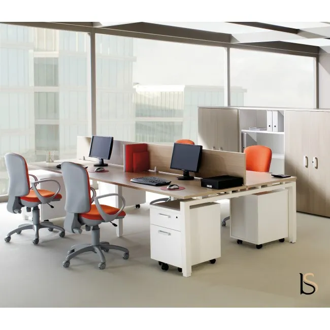 Ensemble de 2 bureaux Bench Quadra avec piètements partagés – Mobel Linea