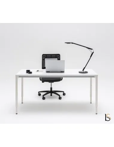 Bureau droit réglable en hauteur – MDD