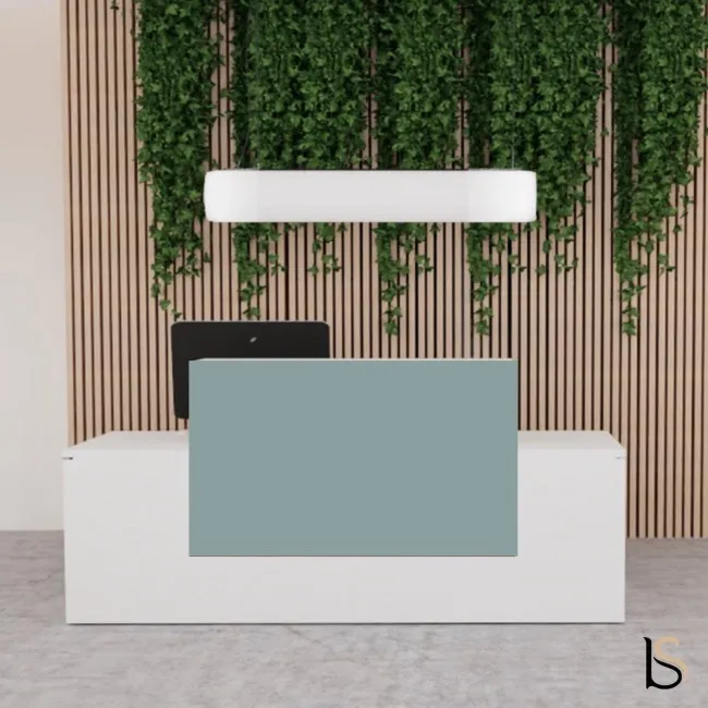 Bureau d’accueil moderne Pano avec façade brilliante