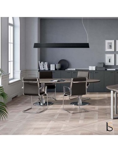 Table de réunion ovale avec pieds...