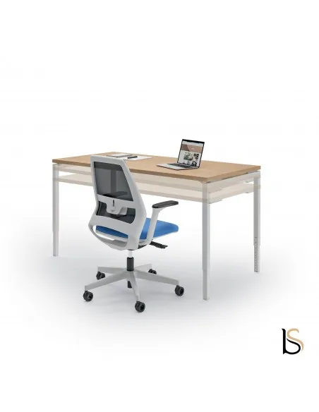 bureau individuel réglable en hauteur version 4 pieds Idea 01 - Quadrifoglio