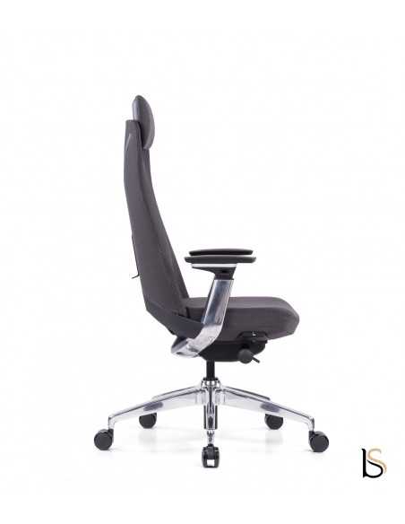 Fauteuil design avec accoudoirs type manager