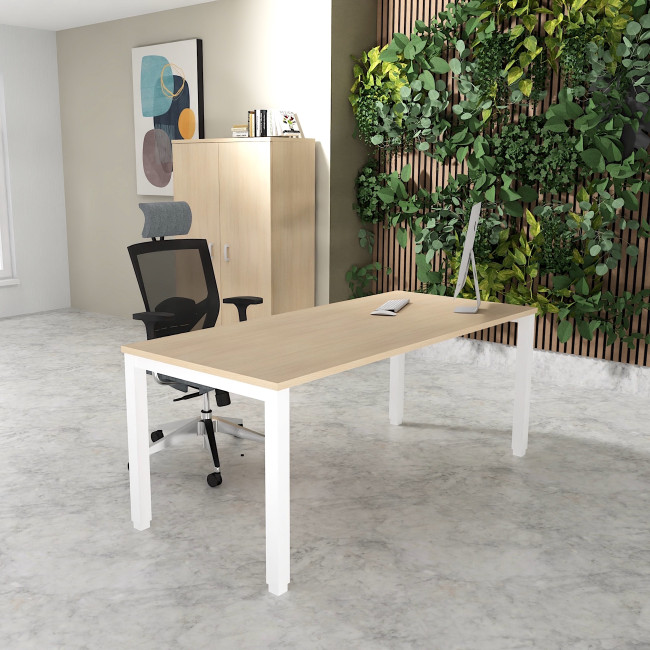 bureau droit tempo mobellinea coloris chene moyen avec pieds blanc