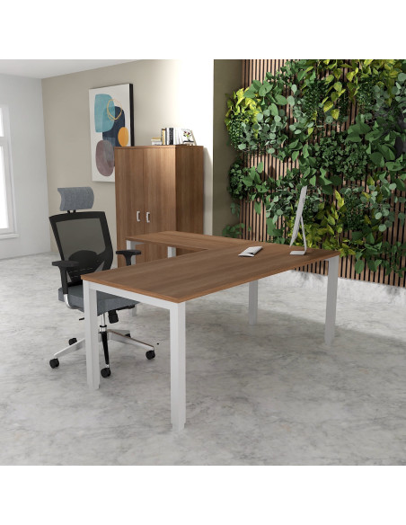 bureau angle tempo mobellinea coloris acacia fonce avec pieds gris alu