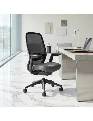 Siège de bureau ergonomique avec dossier en maille noire et assise en tissu gris