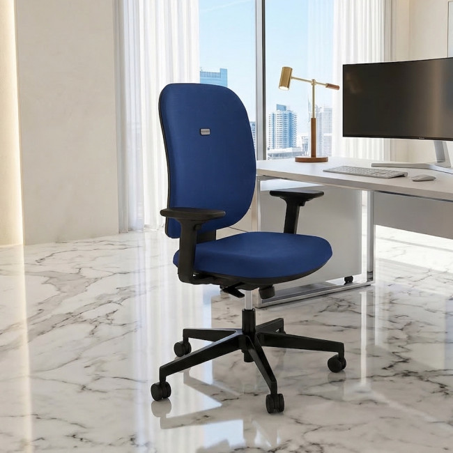 fauteuil-bureau-sokoa-alaia-haut-dossier-bleu-synchrone-accoudoirs