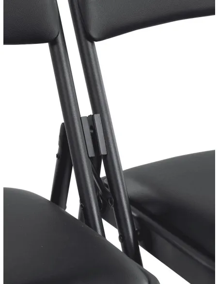 Zoom sur le système de fixation et d'accroche de la chaise pliante LINA