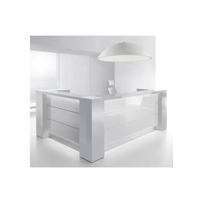 Bureau d’accueil lumineux en angle modèle Valde avec armoires de rangement intégrées - MDD