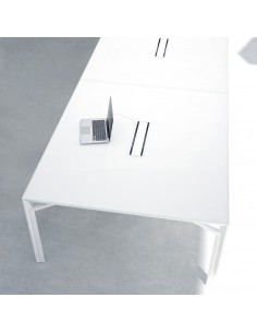 Grande table de réunion X8 avec pieds Design Officity. 2
