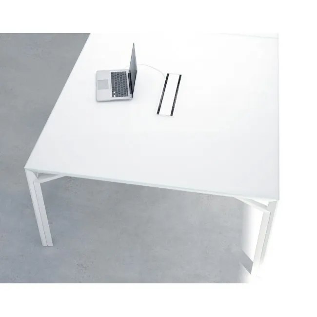 Table de réunion X8 pour 4 à 6 personnes – Officity.