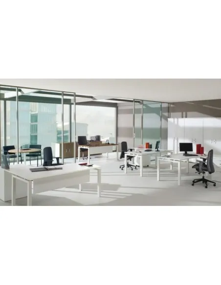 Bureau droit piètement métal série Quadra – Mobel linea