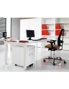 Bureau individuel Tempo réglable en hauteur.