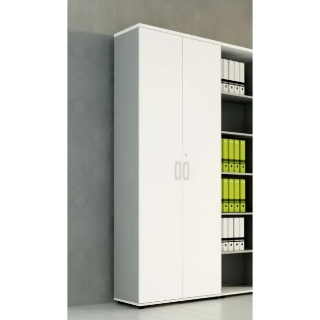 Armoire haute avec portes battantes équipée d’étagères - MDD
