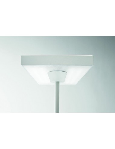 LAMPADAIRE LINEA AVEC PIED CENTRAL.