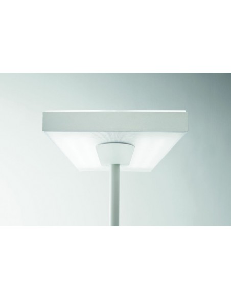 LAMPADAIRE LINEA AVEC PIED CENTRAL.
