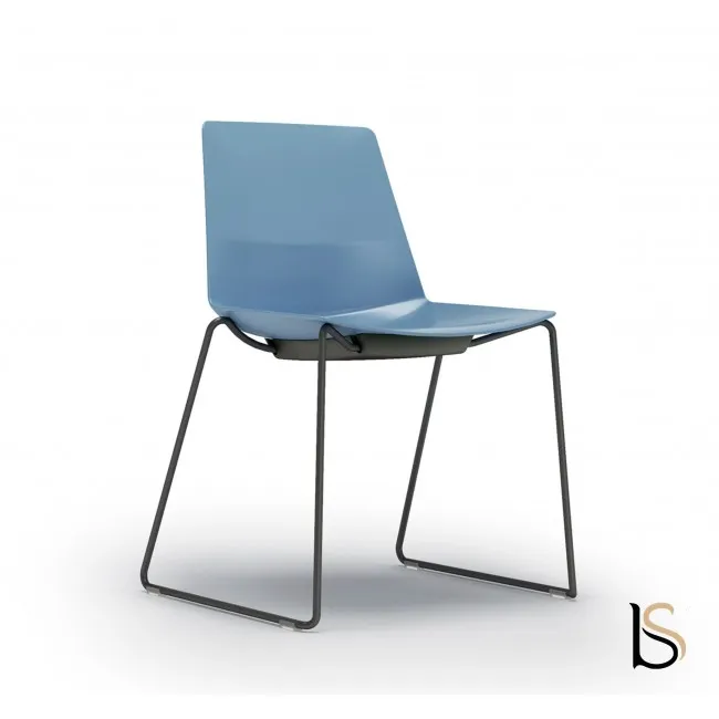 Chaise de réunion piètement traineau, modèle Carla