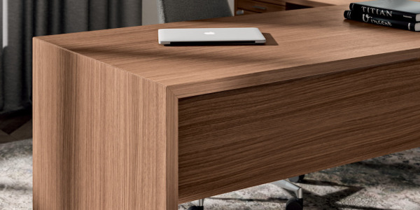 Comment choisir le plan de travail idéal pour votre bureau ?